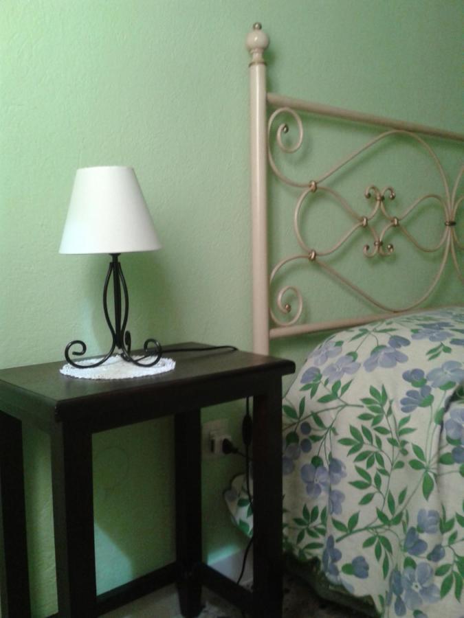 B&B Maria Montis Assemini Luaran gambar